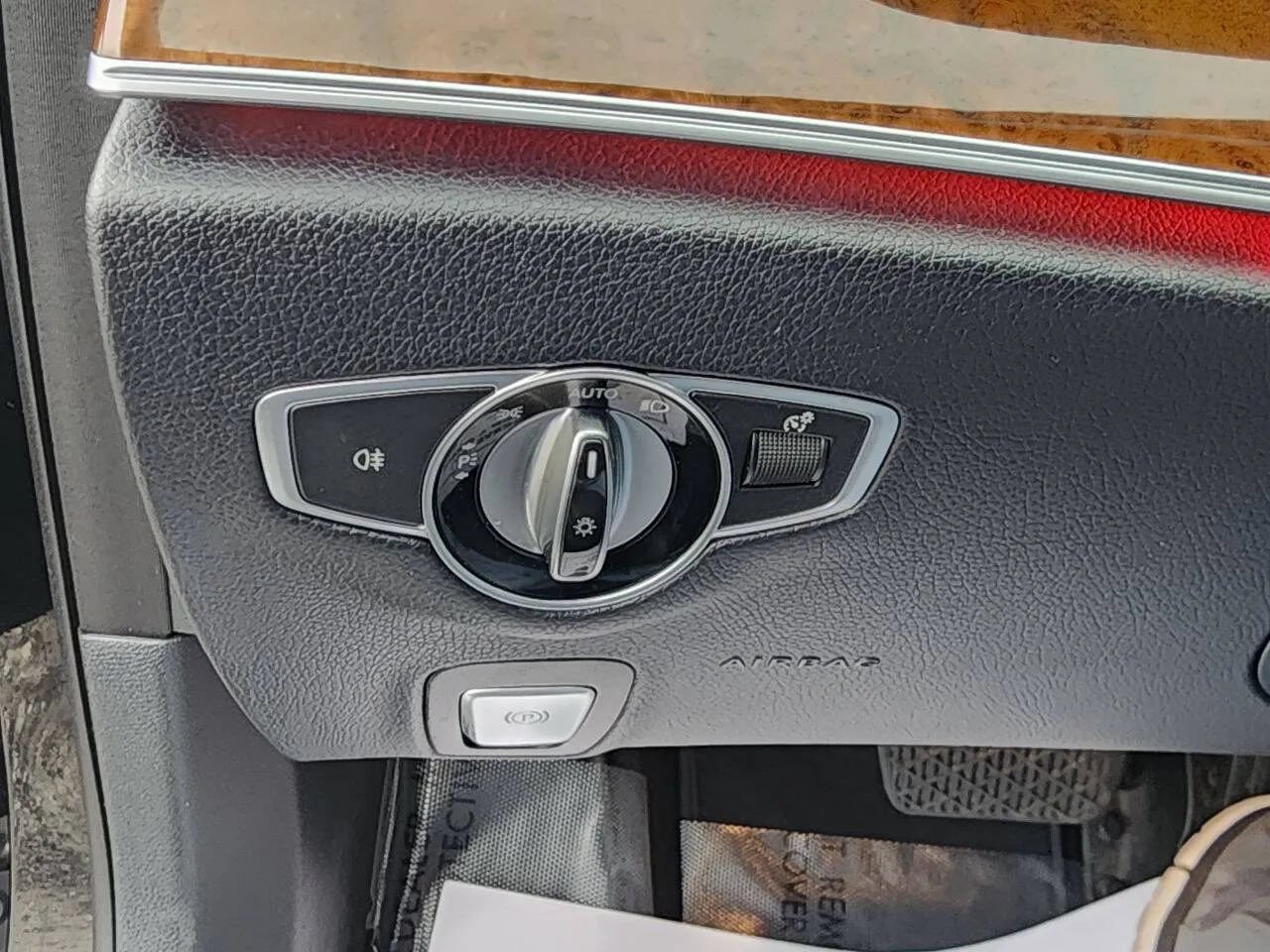 Used 2017 Mercedes-Benz E 300 4MATIC image 20