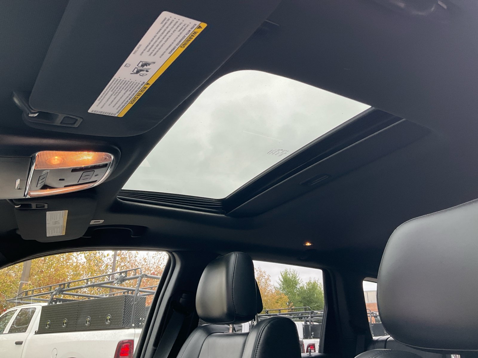 Used 2018 Jeep Grand Cherokee Limited w/ Trailer Tow Group IV AWD/4WD image 26