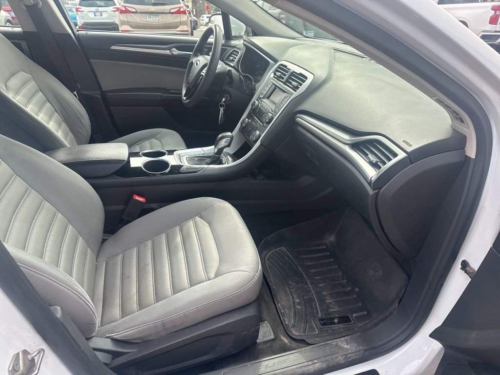 Used 2014 Ford Fusion S image 29