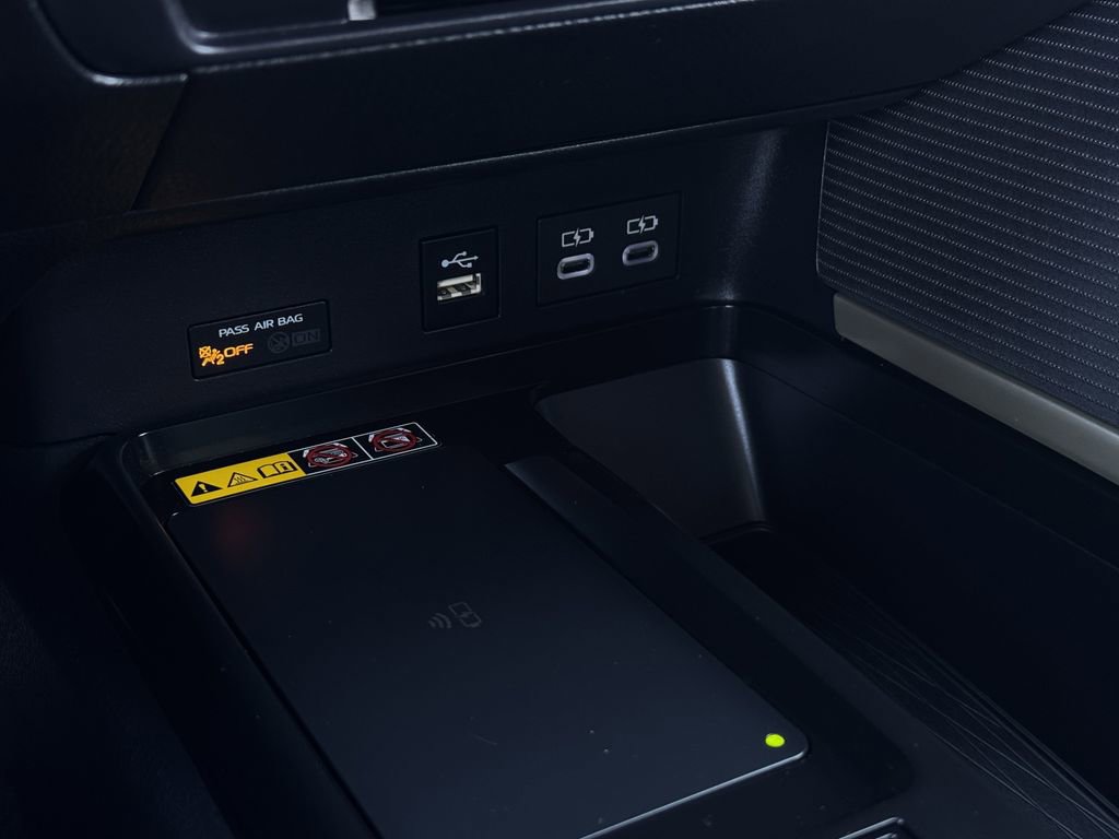 Used 2026 Toyota Camry SE w/ Convenience Package image 20