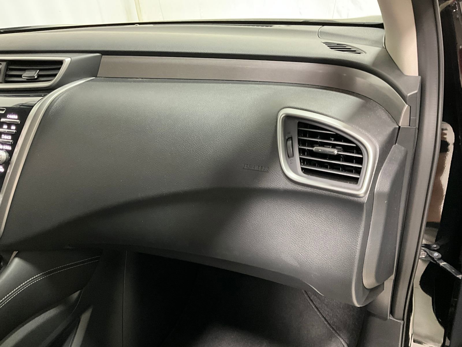 Used 2024 Nissan Murano SV image 16