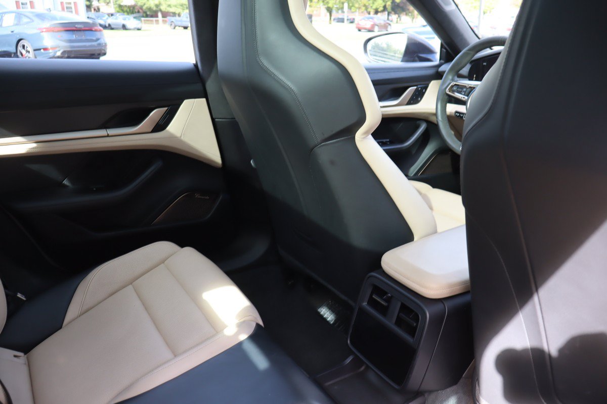 Used 2022 Porsche Taycan Turbo S AWD/4WD image 23