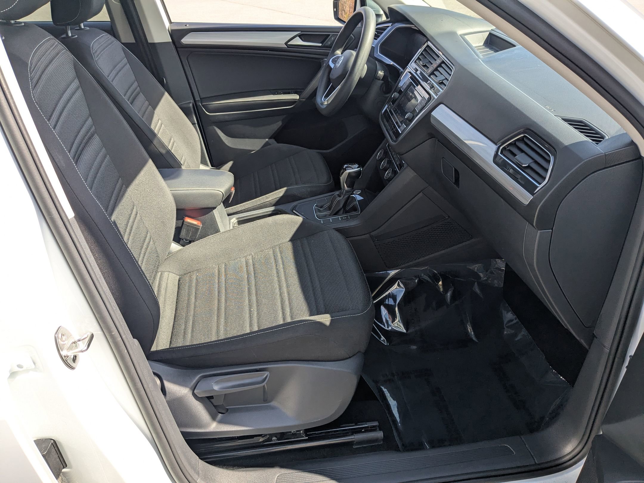 Used 2023 Volkswagen Tiguan S image 26