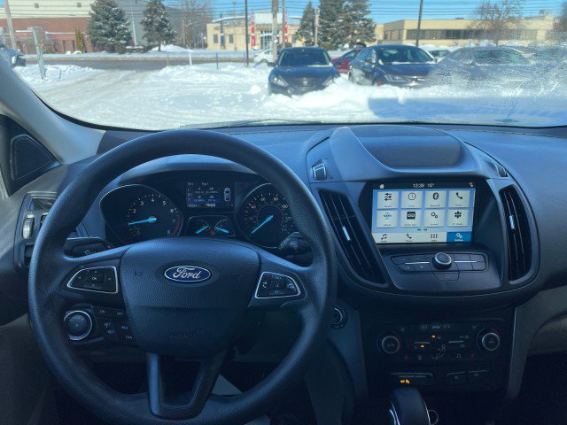 Used 2019 Ford Escape SE image 10