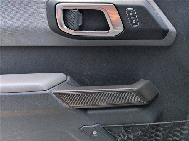 Used 2021 Ford Bronco Black Diamond w/ Sasquatch Package AWD/4WD image 10