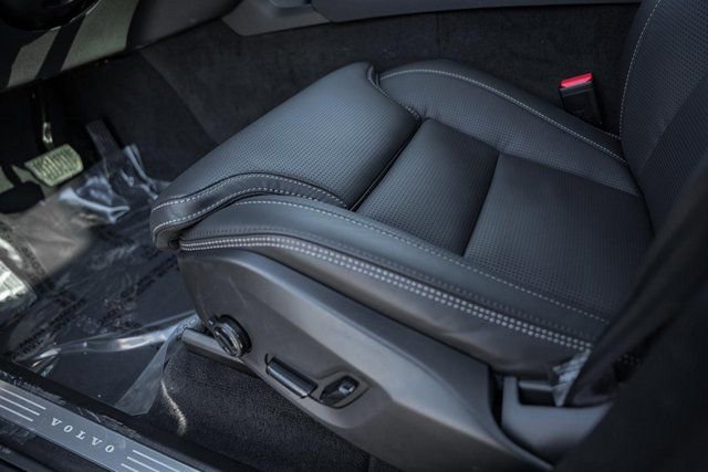 New 2026 Volvo XC90 B6 Ultra w/ Protection Package Premier image 35