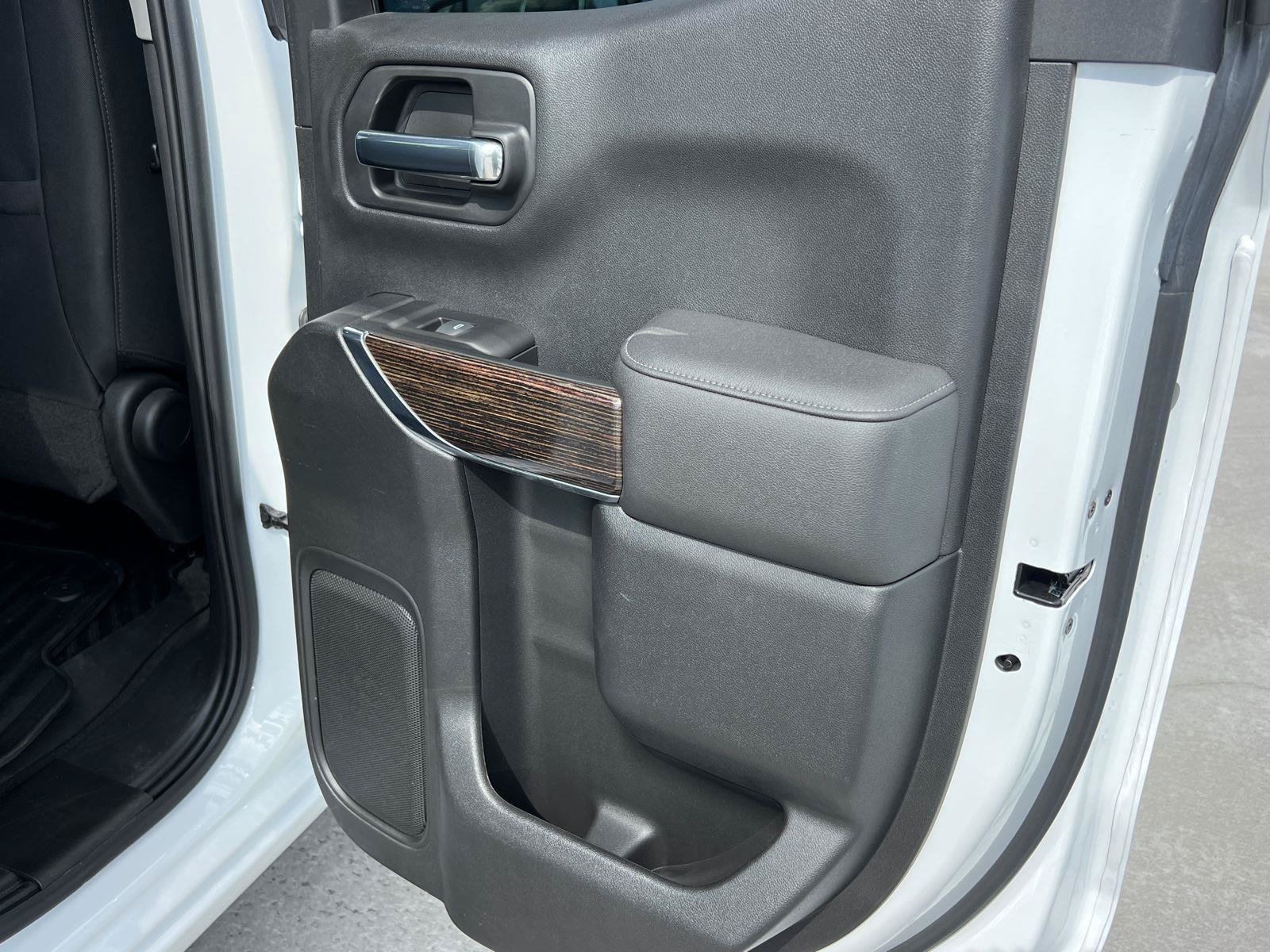 Used 2022 GMC Sierra 1500 SLE RWD image 16
