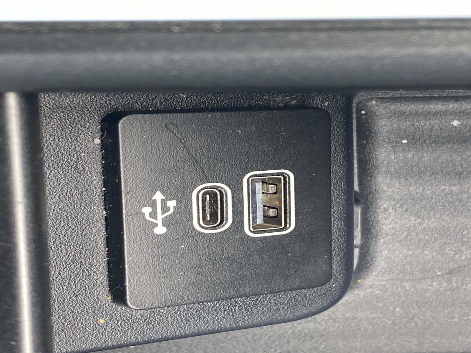 Used 2025 Ford Expedition Active image 23