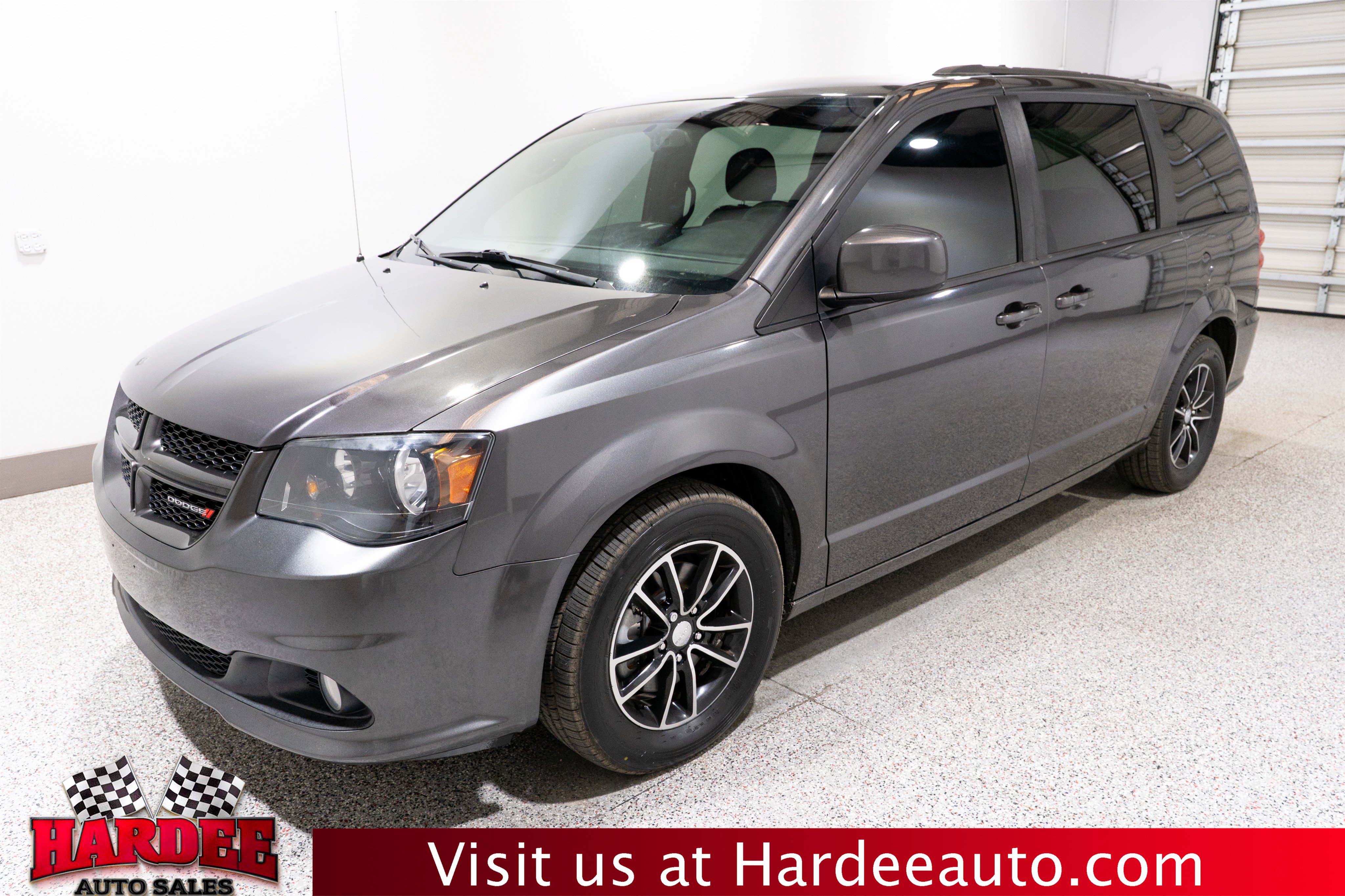 Used 2018 Dodge Grand Caravan GT FWD image 2