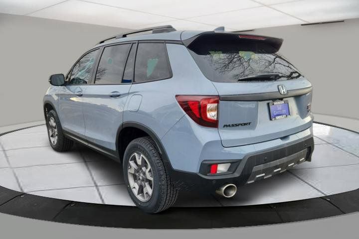 Used 2023 Honda Passport TrailSport image 3