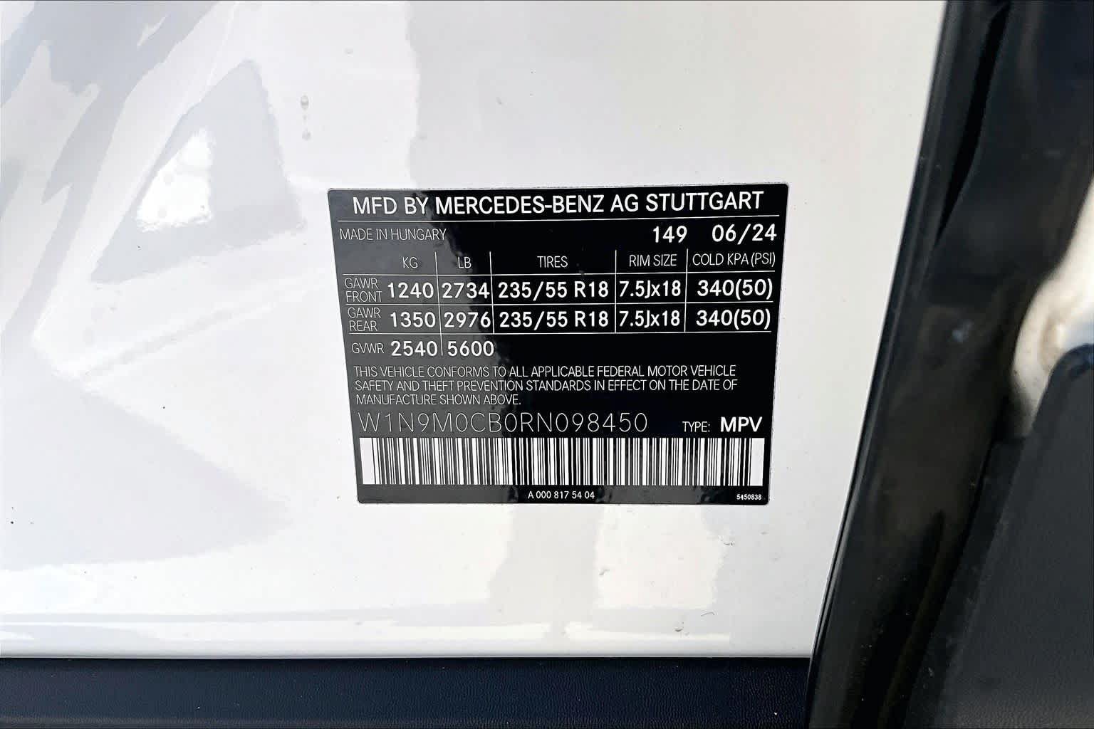 Used 2024 Mercedes-Benz EQB 250+ image 28