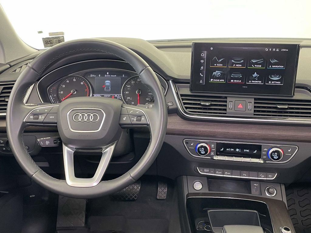 Used 2023 Audi Q5 2.0T Premium w/ Convenience Package AWD/4WD image 27