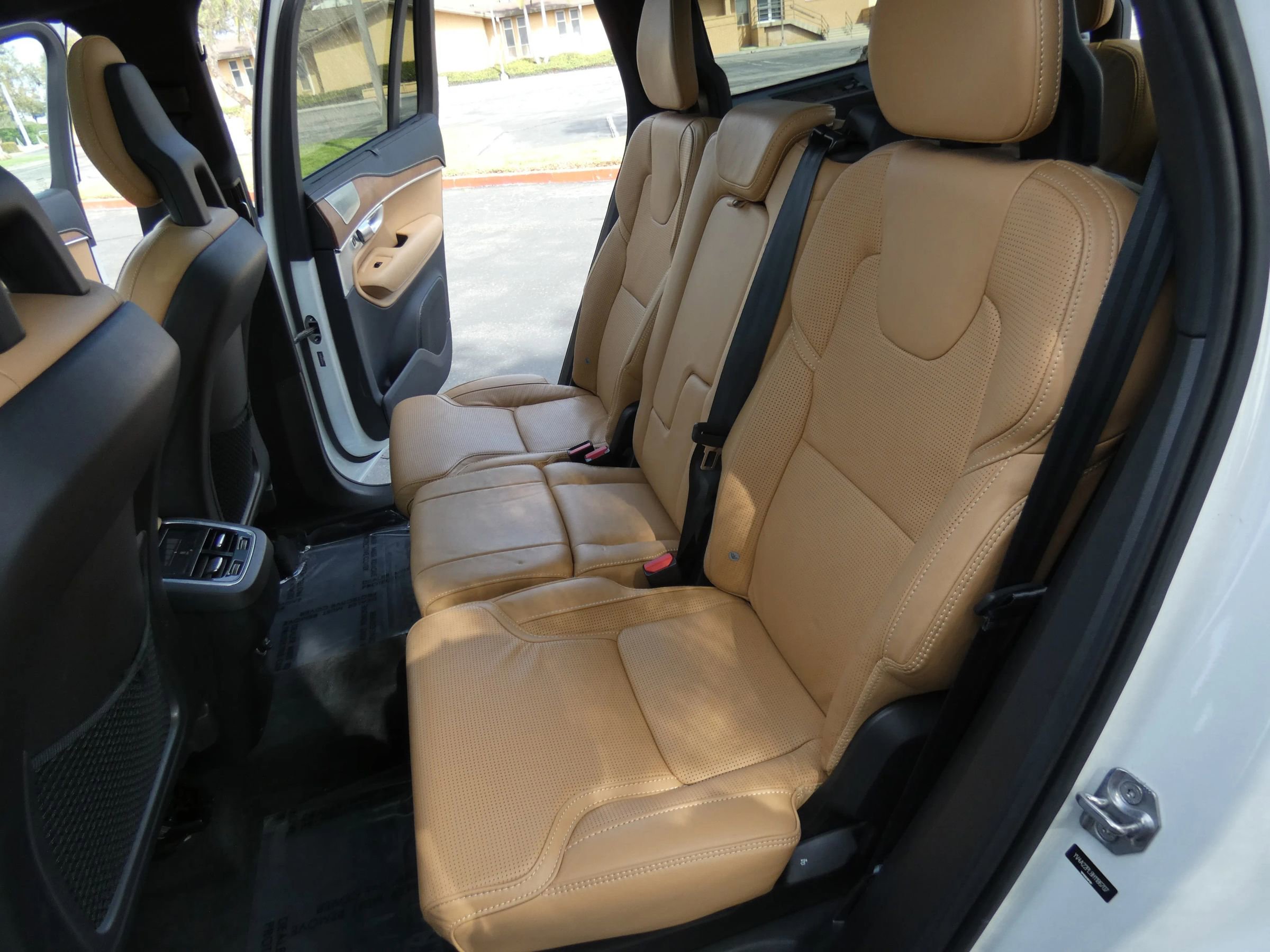 Used 2017 Volvo XC90 T6 Inscription w/ Vision Package image 57