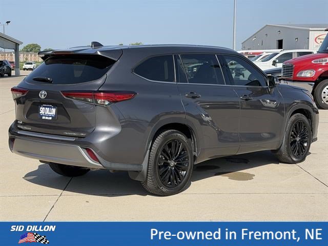 Used 2022 Toyota Highlander Platinum AWD/4WD image 4