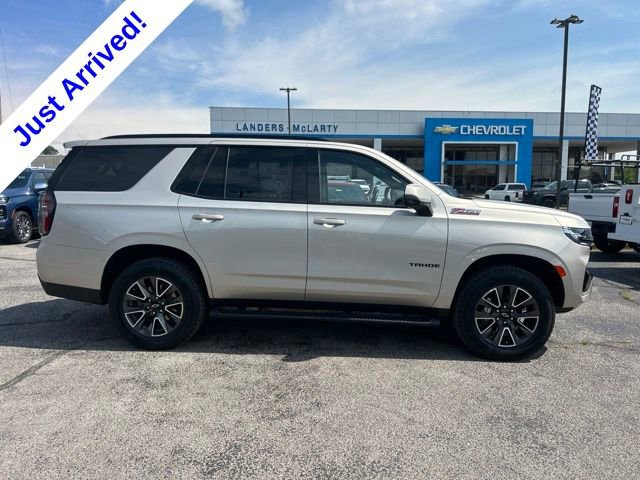 Used 2024 Chevrolet Tahoe Z71 w/ Luxury Package AWD/4WD image 2