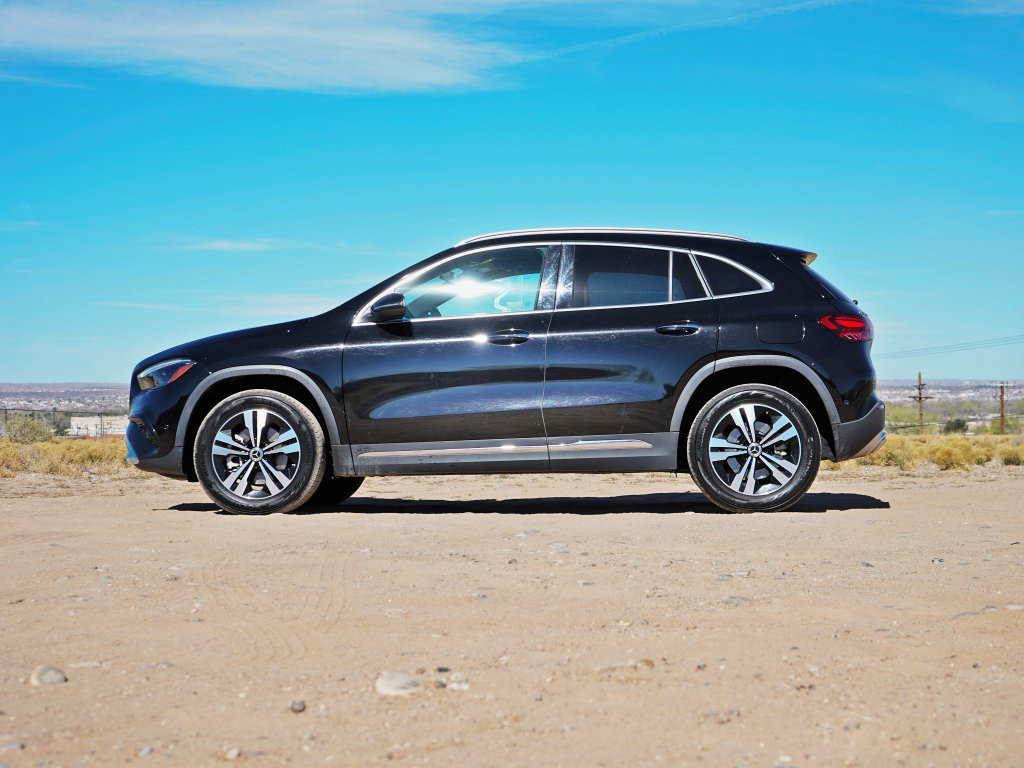 Used 2025 Mercedes-Benz GLA 250 image 13