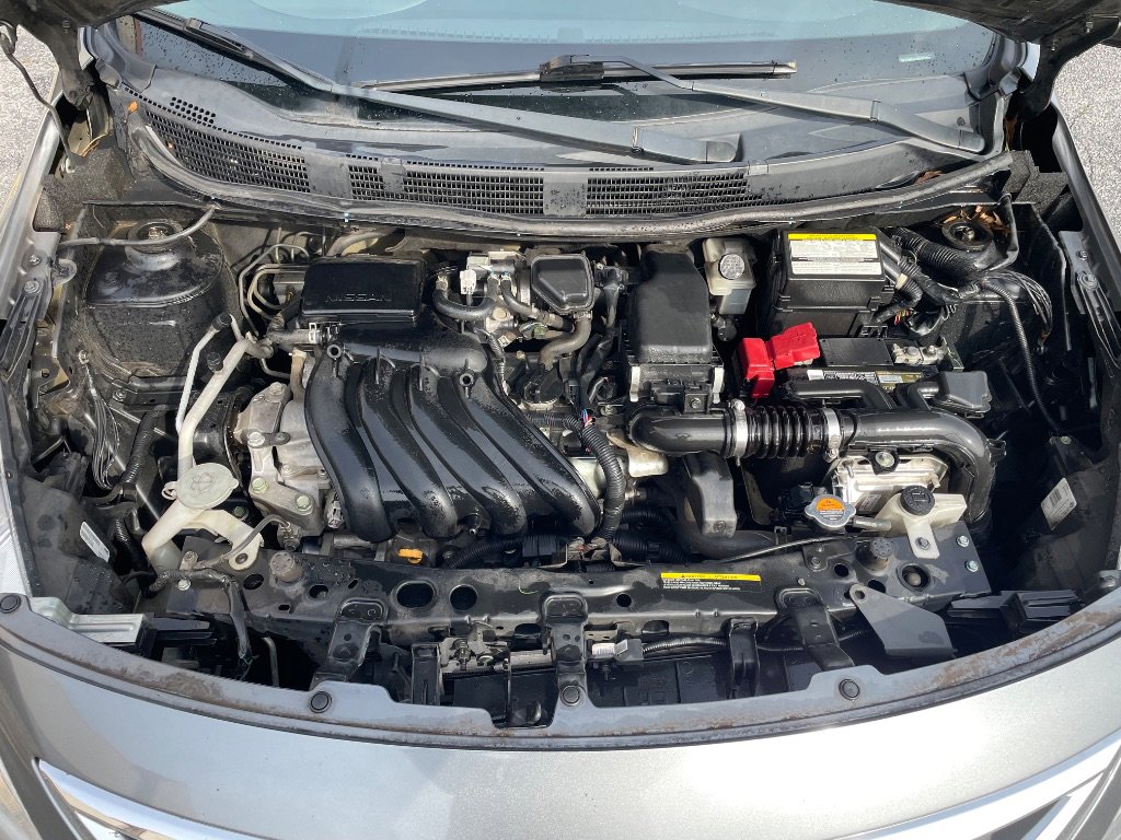Used 2019 Nissan Versa S Plus image 40