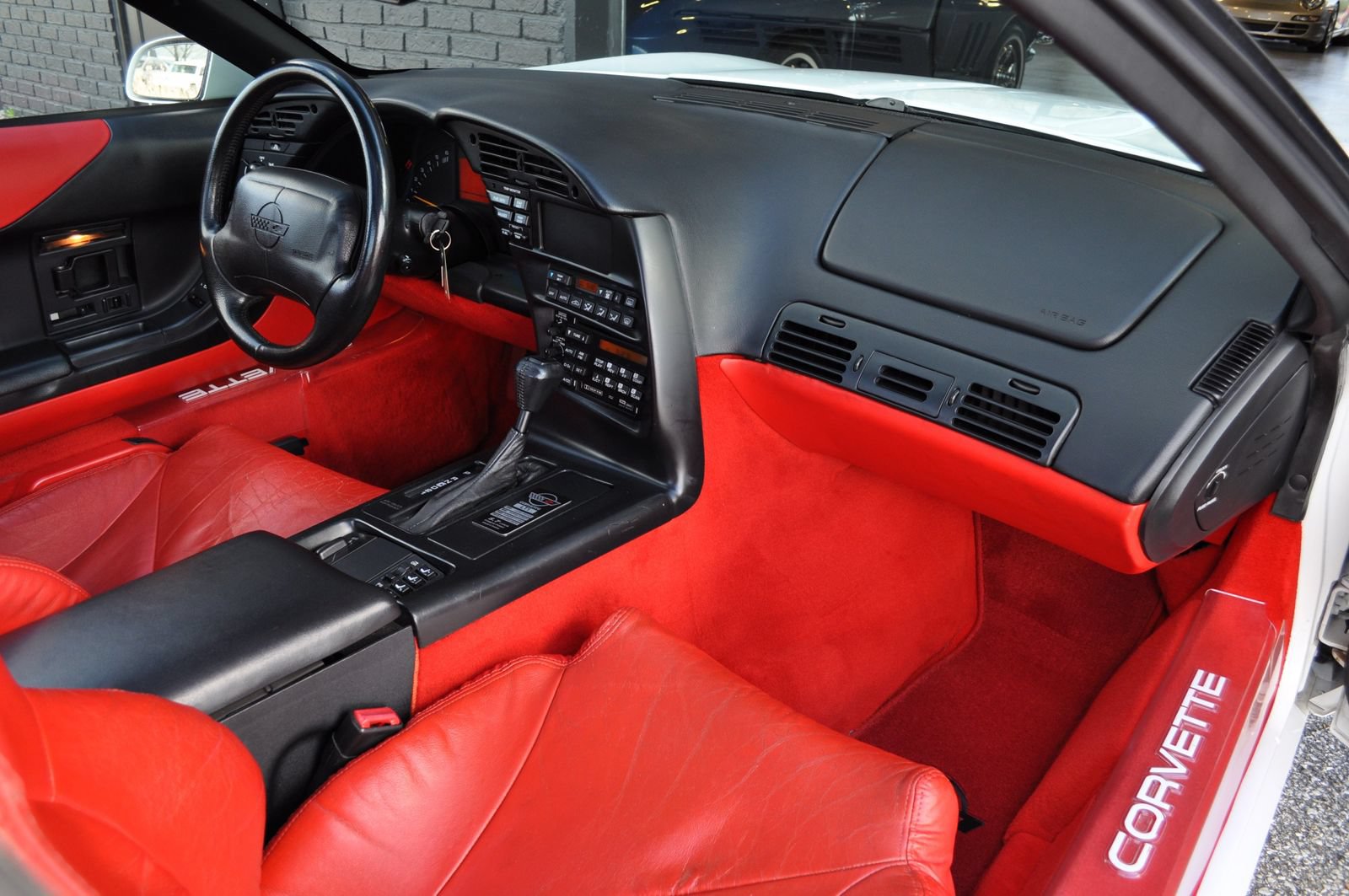 Used 1996 Chevrolet Corvette Coupe RWD image 40