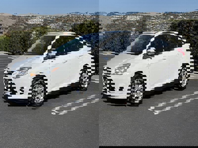 Used 2014 Ford Focus SE image 2