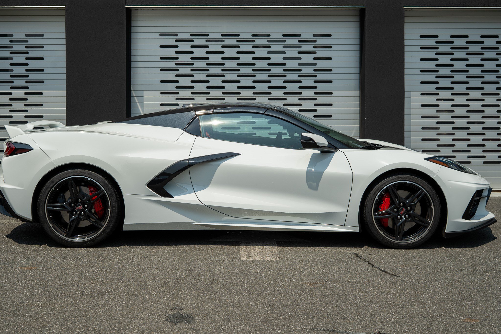 Used 2023 Chevrolet Corvette Stingray Premium Conv w/ Z51 Performance Package RWD image 8