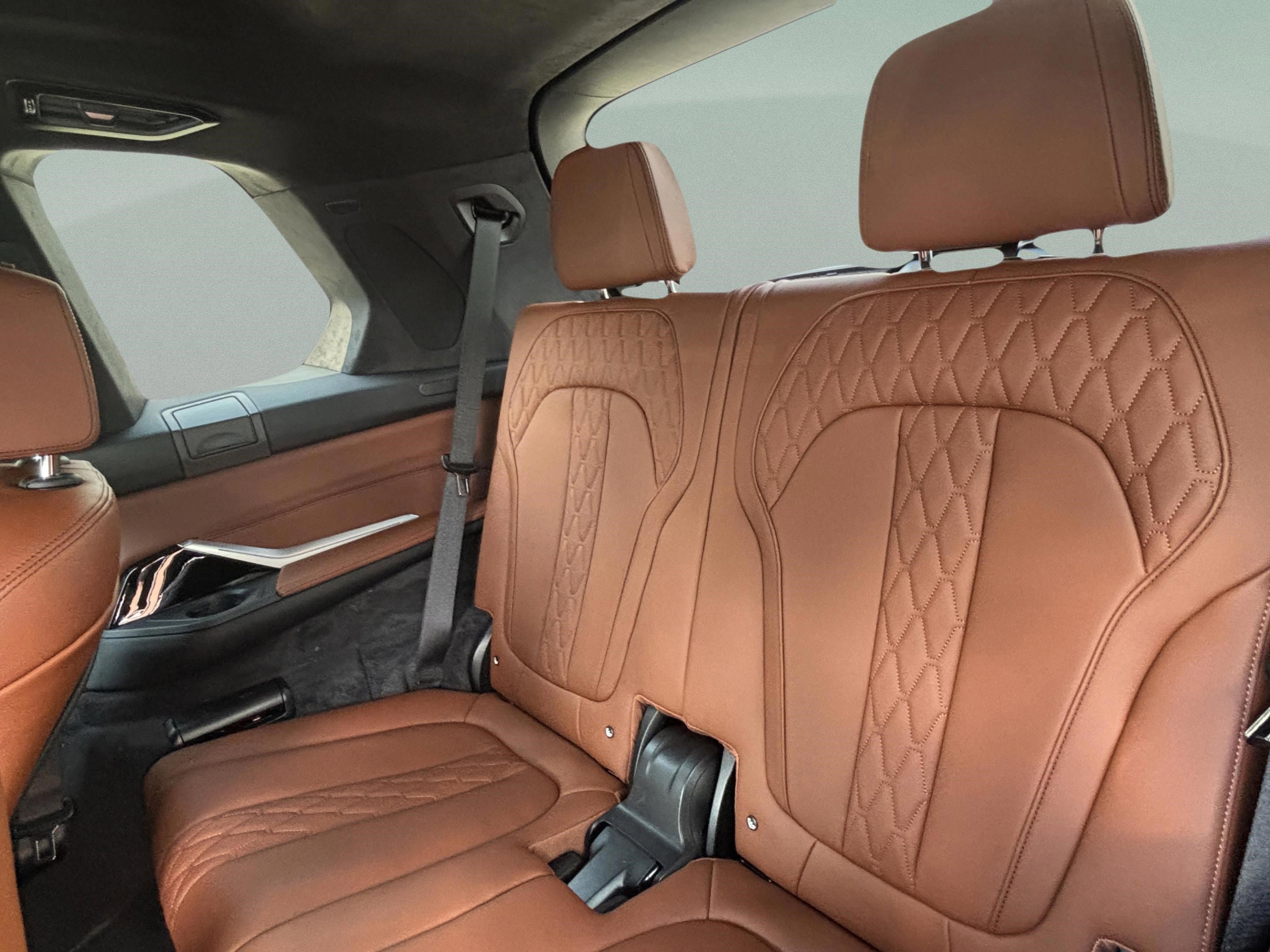 New 2026 BMW ALPINA XB7 image 28