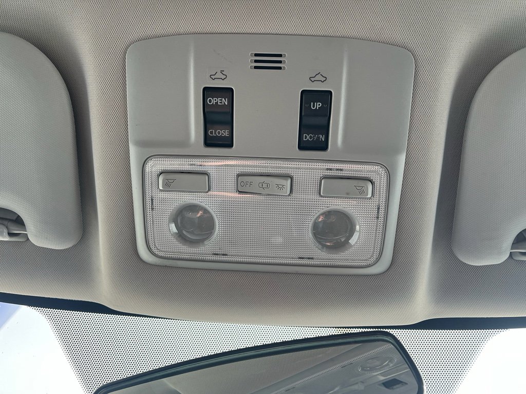 Used 2015 Toyota Corolla S image 22