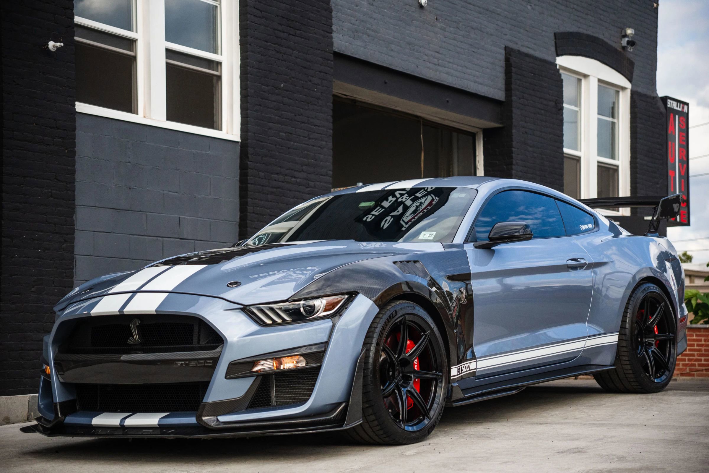 Used 2022 Ford Mustang Shelby GT500 w/ Technology Package image 5