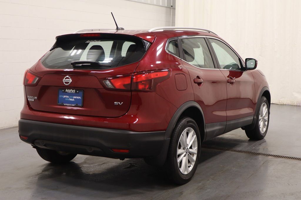 Used 2019 Nissan Rogue Sport SV image 9