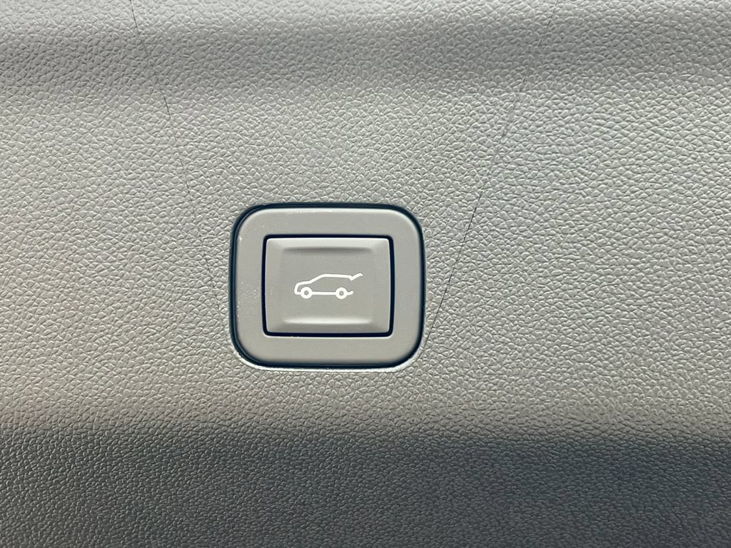 New 2026 GMC Yukon XL Denali Ultimate w/ LPO, Floor Liner Package AWD/4WD image 51