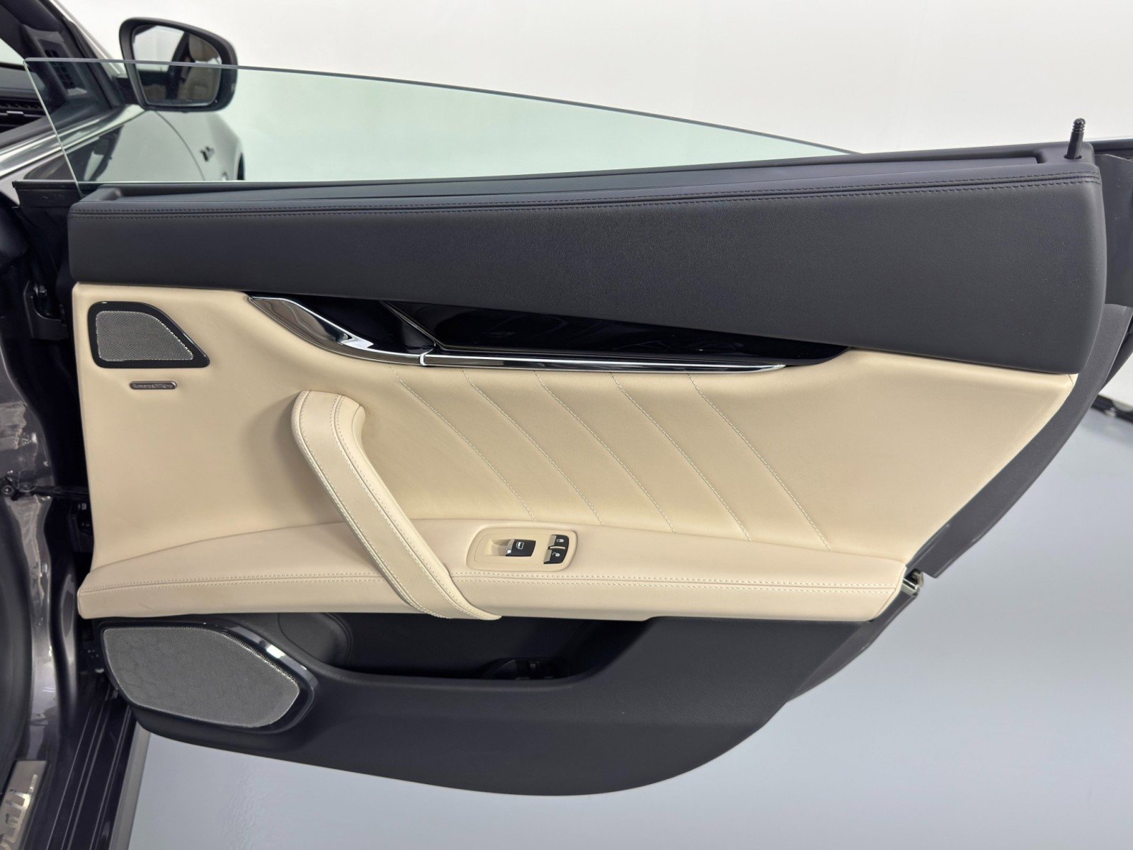 Used 2022 Maserati Quattroporte Modena Q4 image 51