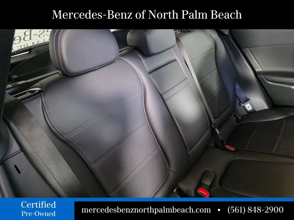 Used 2025 Mercedes-Benz GLC 300 image 24