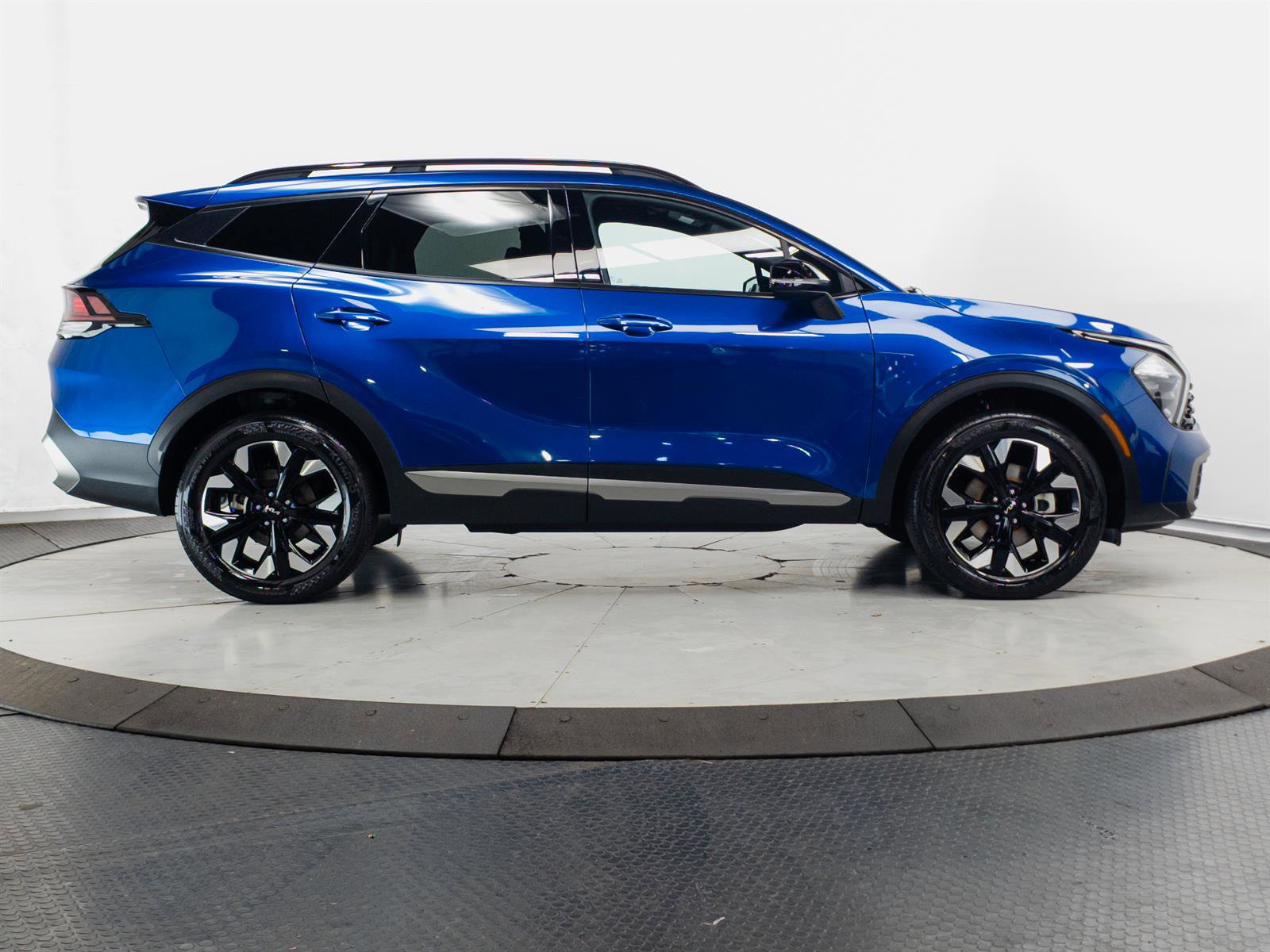 Used 2023 Kia Sportage X-Line AWD/4WD image 12