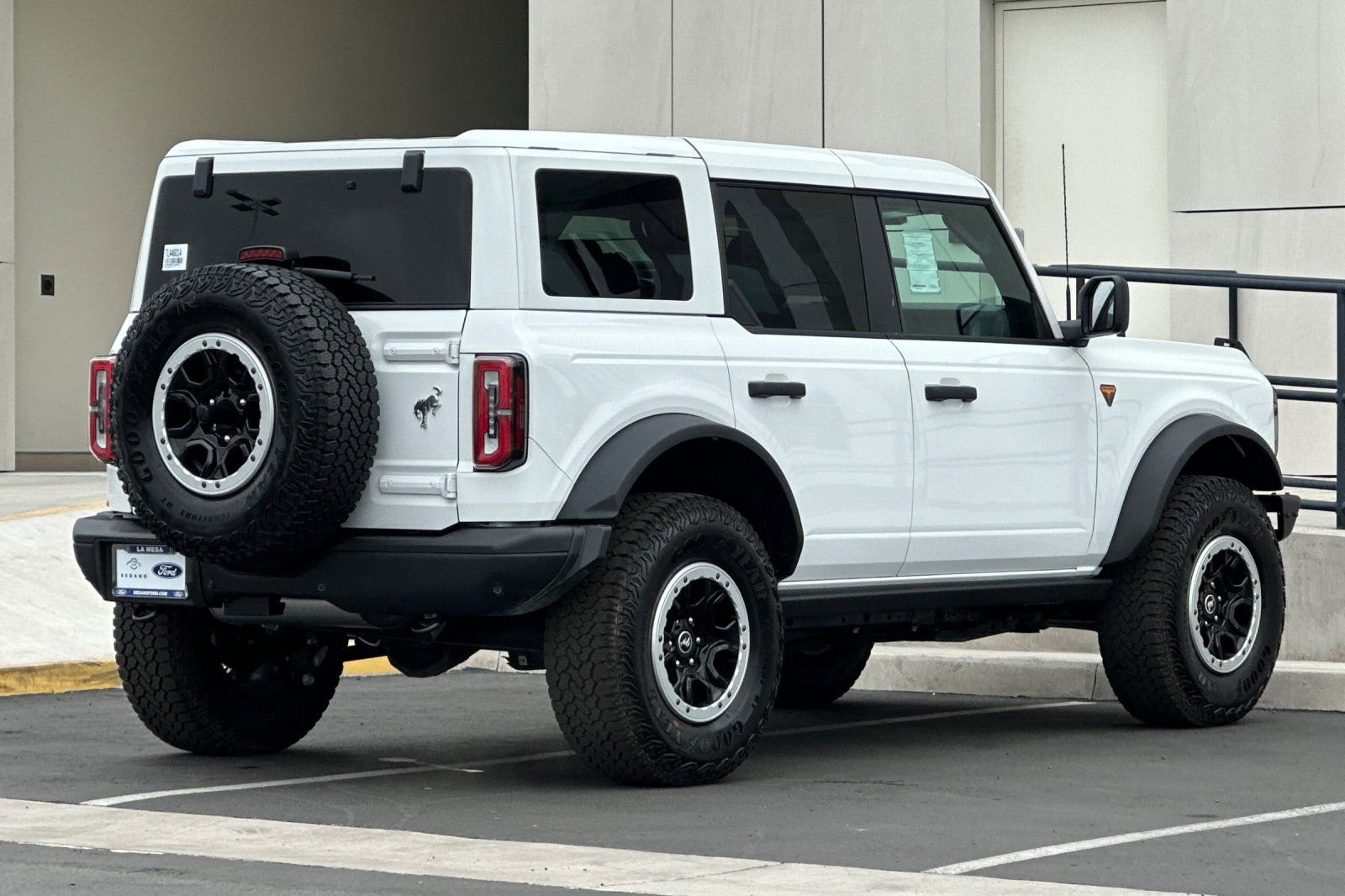 New 2026 Ford Bronco Badlands image 3