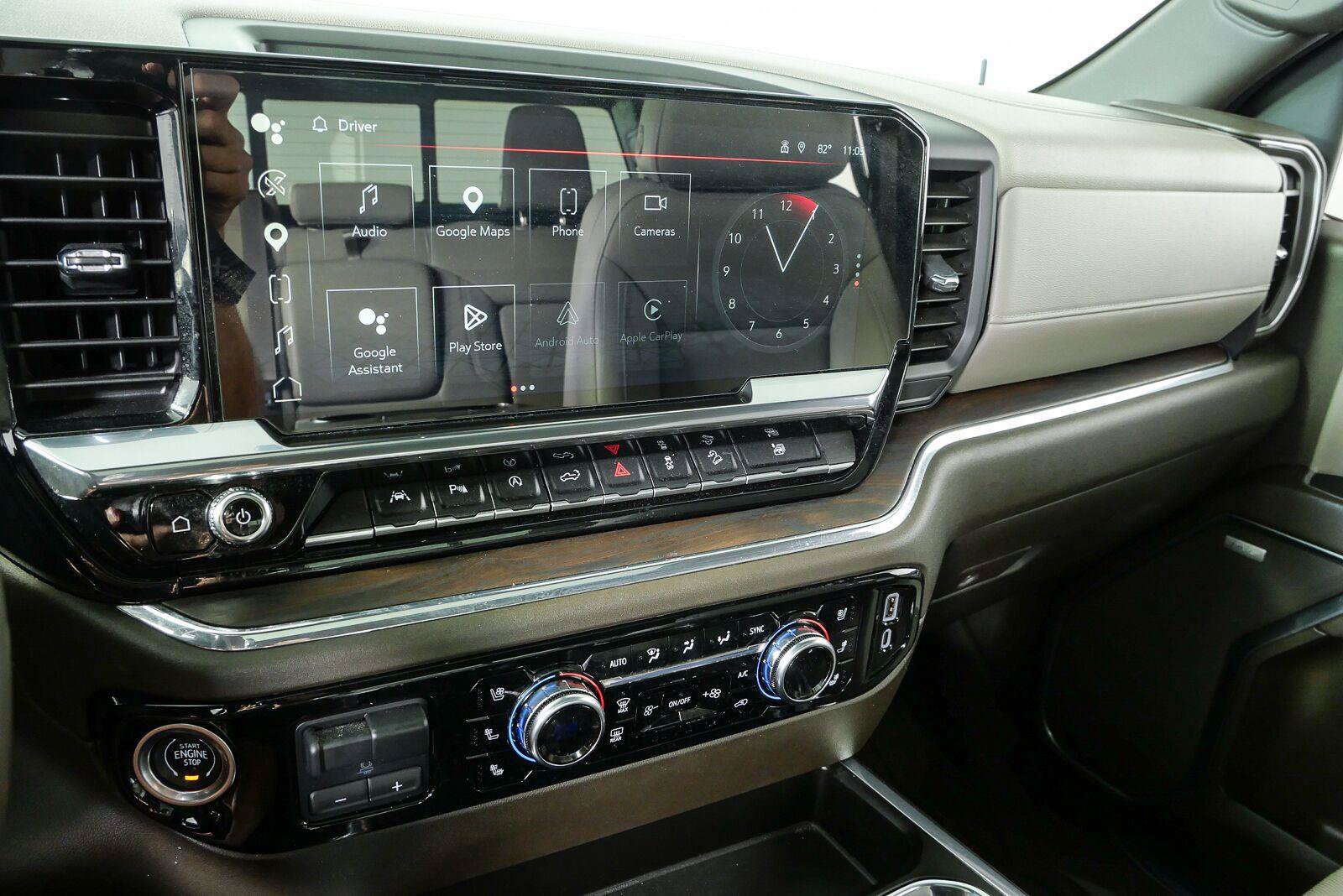 Used 2024 GMC Sierra 1500 SLT w/ SLT Premium Plus Package AWD/4WD image 13