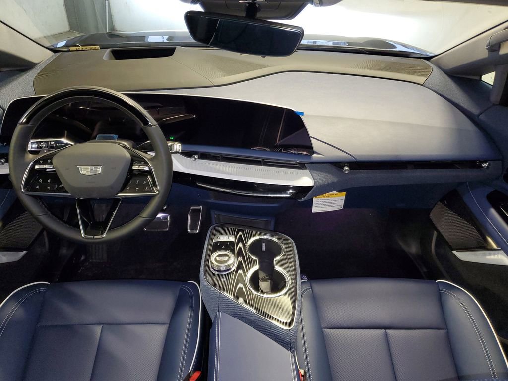 New 2025 Cadillac Optiq Sport 2 image 25