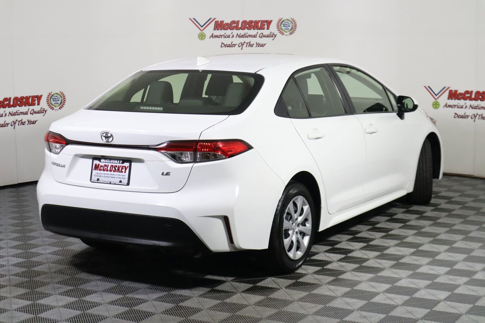 Used 2023 Toyota Corolla LE image 6