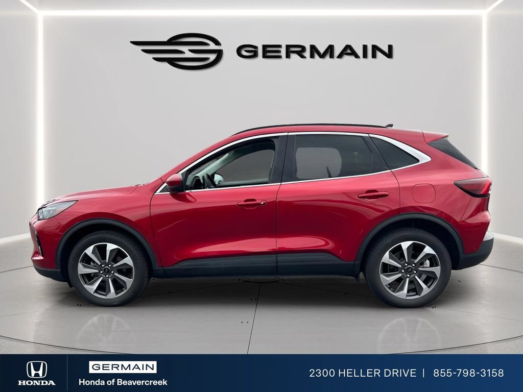 Used 2023 Ford Escape Platinum AWD/4WD image 5