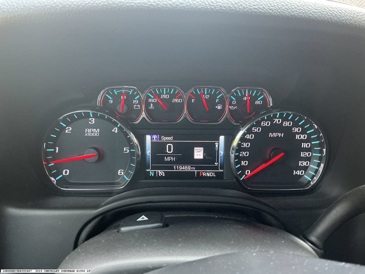 Used 2019 Chevrolet Suburban LT AWD/4WD image 12