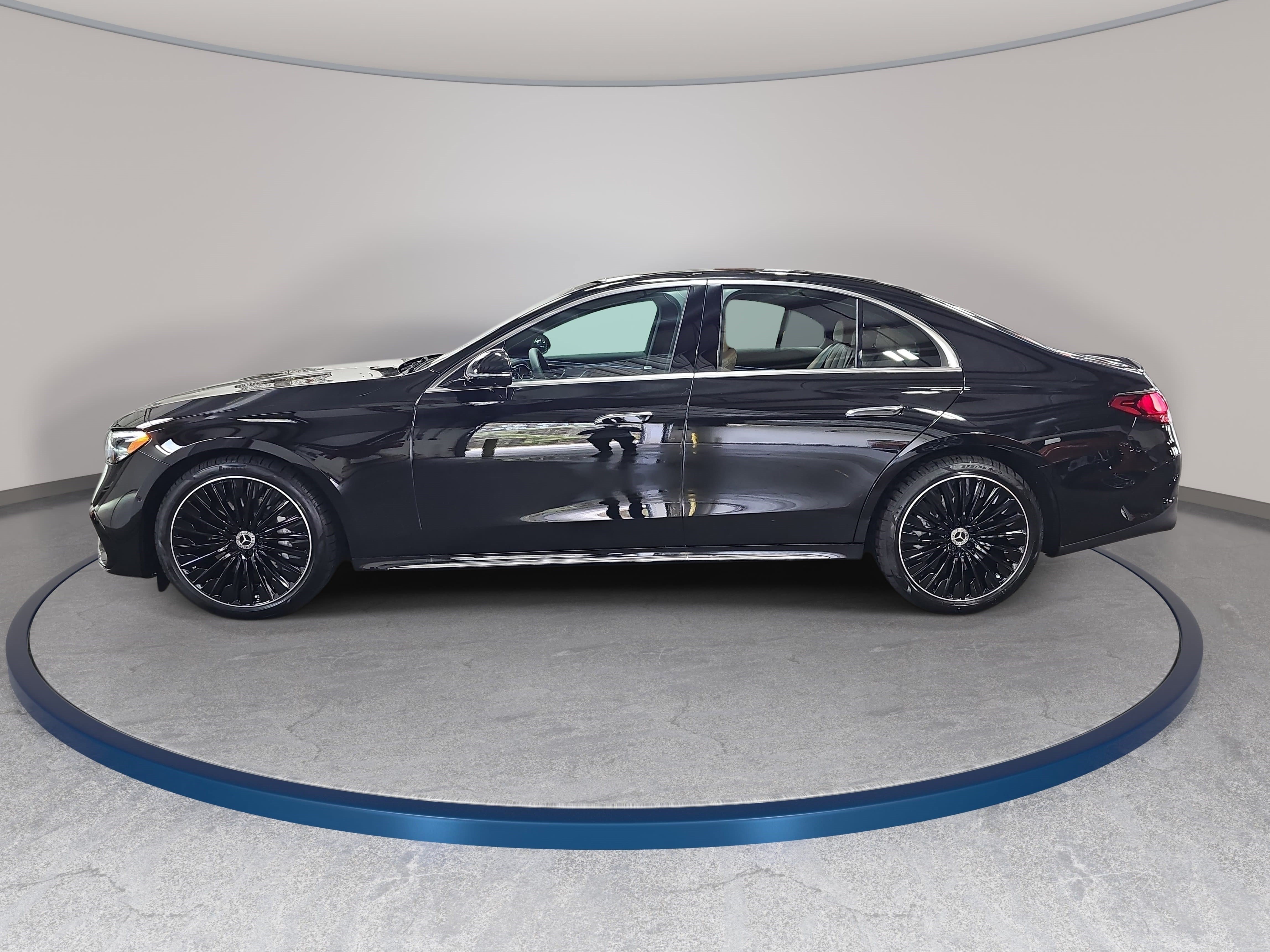 New 2026 Mercedes-Benz E 450 4MATIC Sedan image 8