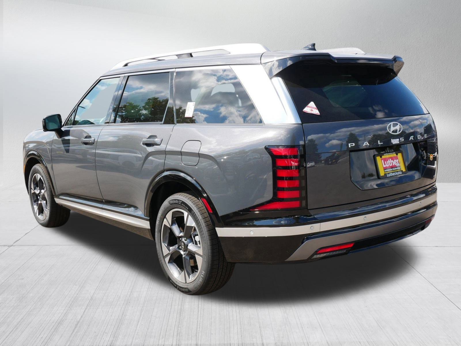 New 2026 Hyundai Palisade Limited image 3