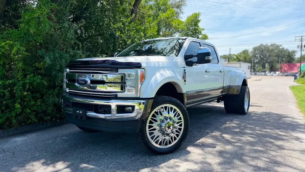 Used 2017 Ford F450 Lariat w/ Lariat Ultimate Package AWD/4WD image 1