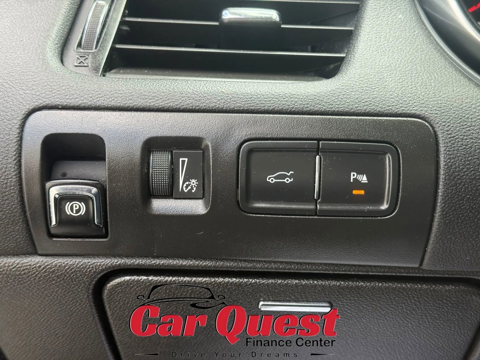 Used 2018 Chevrolet Impala Premier FWD image 21