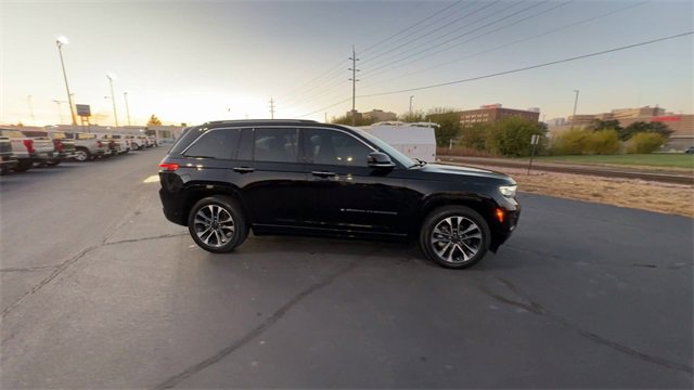 Used 2023 Jeep Grand Cherokee Overland image 9