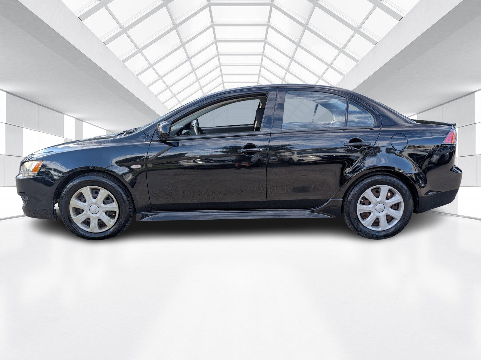 Used 2014 Mitsubishi Lancer ES image 4