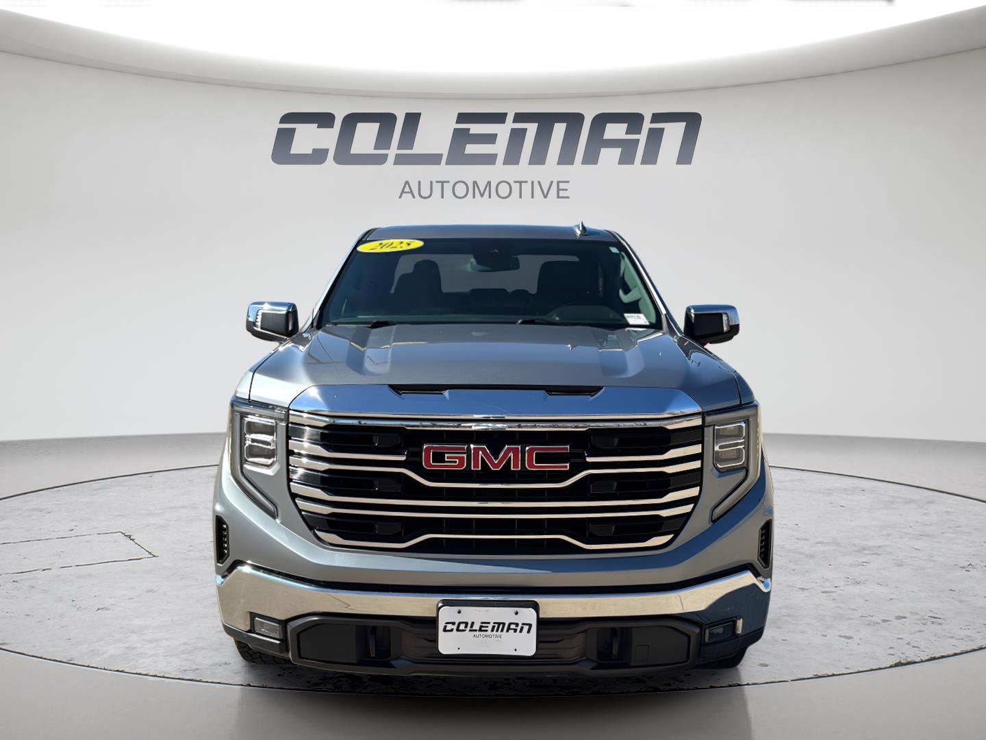 Used 2025 GMC Sierra 1500 SLT image 8