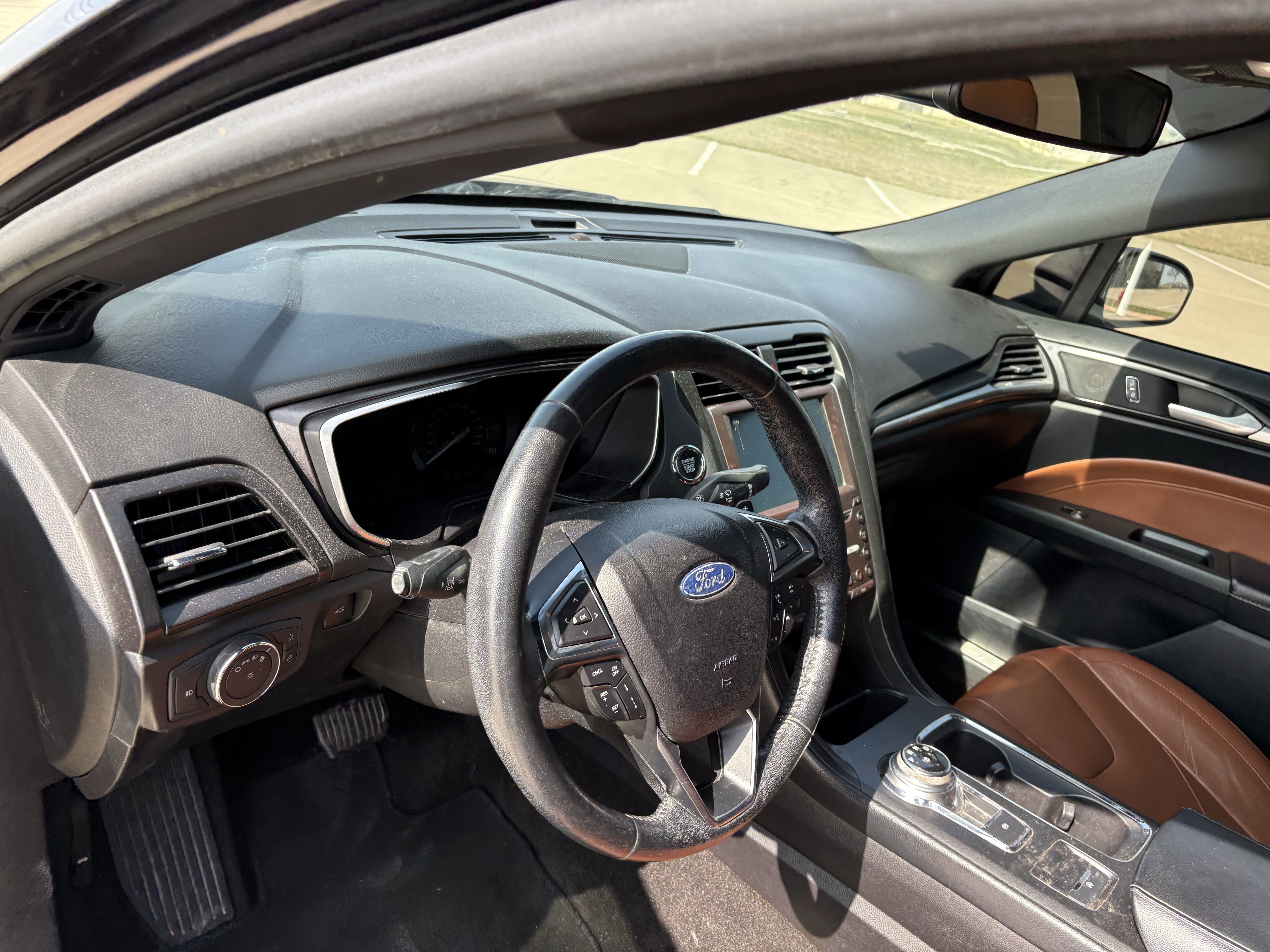 Used 2020 Ford Fusion Titanium image 14