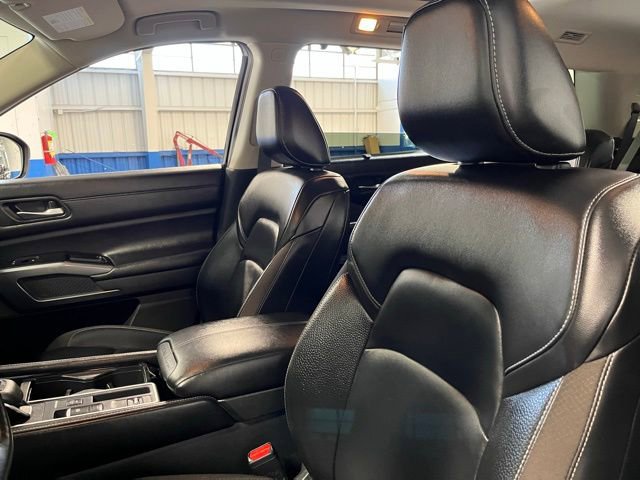 Used 2022 Nissan Pathfinder SL w/ SL Premium Package image 24