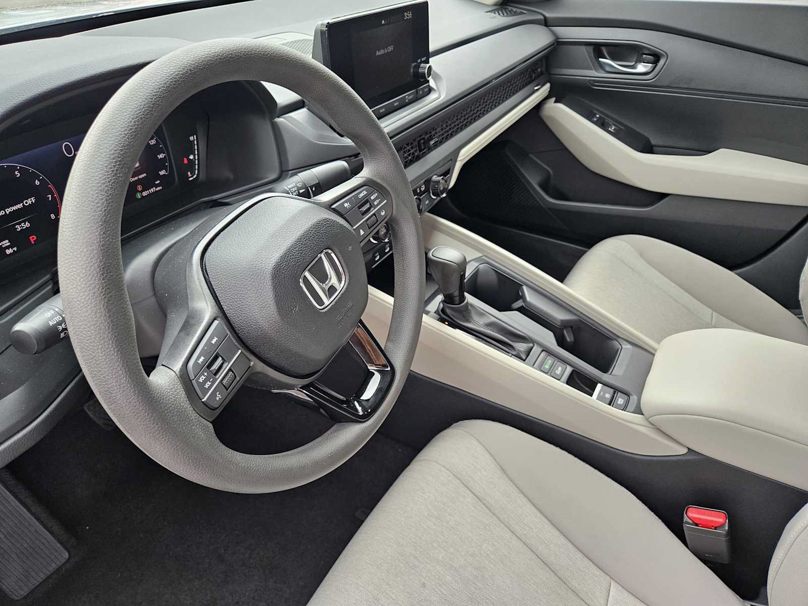 Used 2025 Honda Accord LX image 14