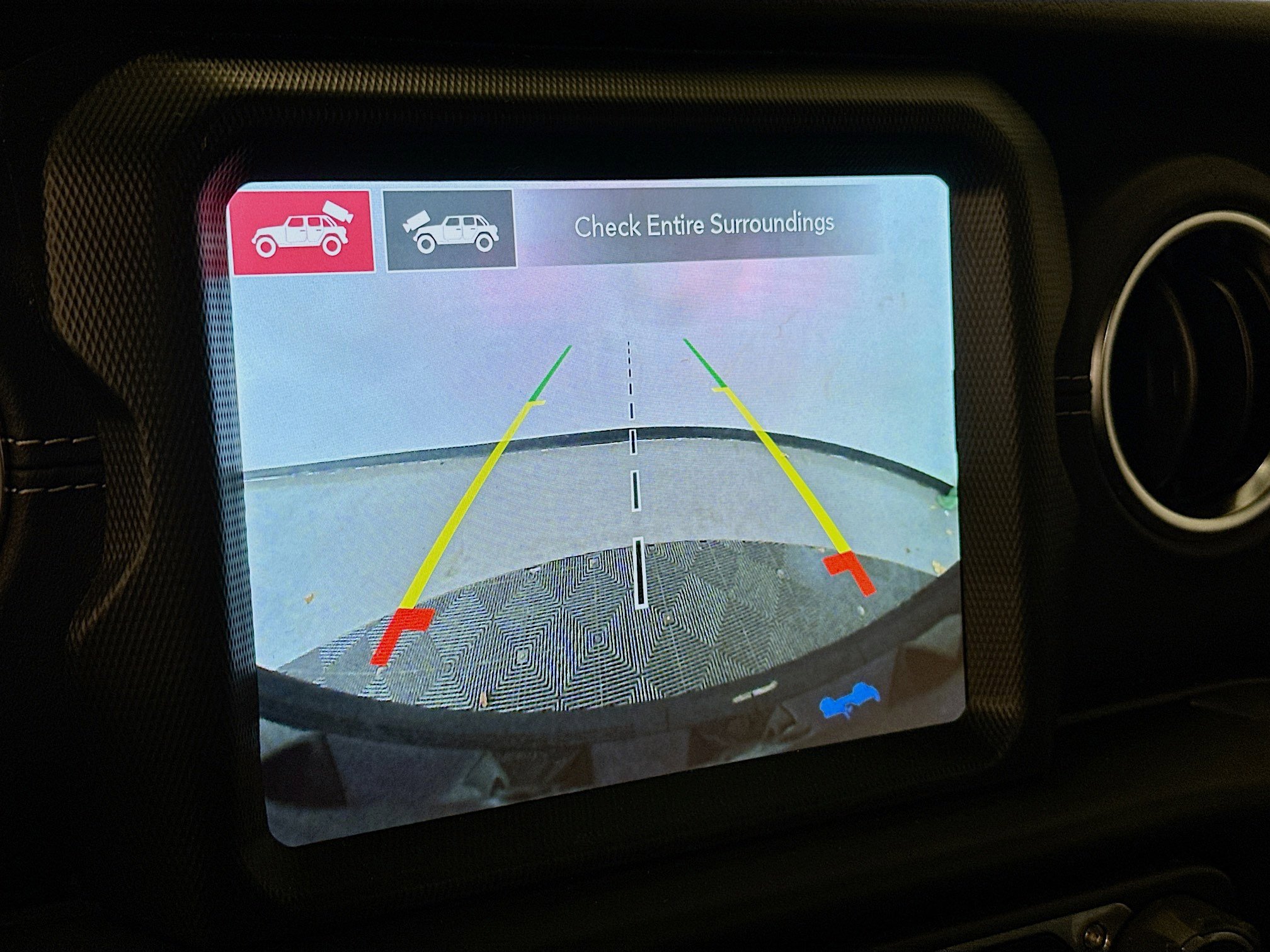 Used 2022 Jeep Wrangler Sahara w/ Safety Group image 23