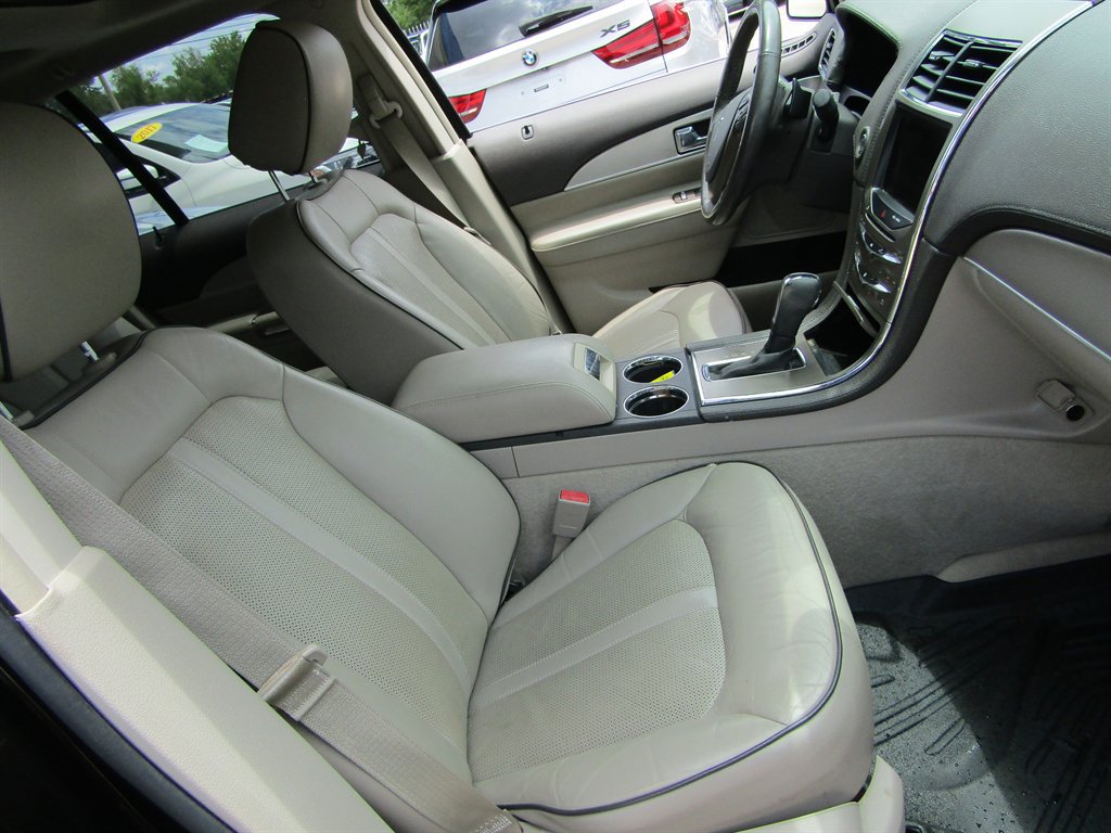 Used 2013 Lincoln MKX FWD image 5